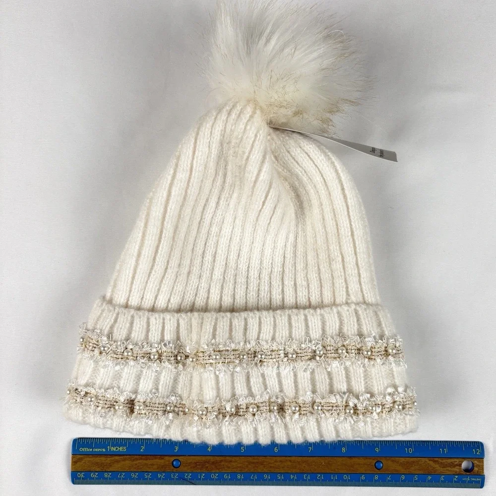 NWT Time‎ and Tru Cream Knit Beanie Hat w/ Faux Fur Pom & Pearl Trim